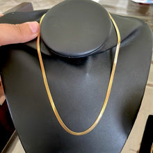 Load image into Gallery viewer, Fancy Flat Necklace
